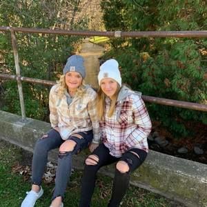 Meet your Posher, Abbey